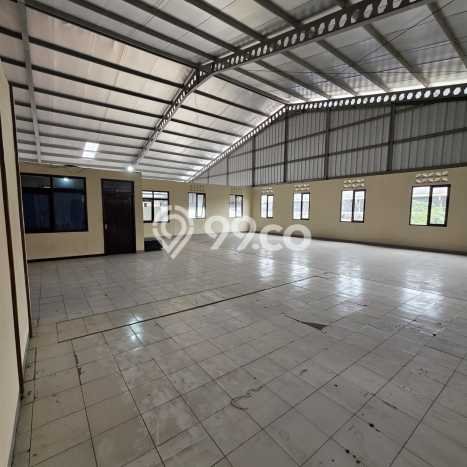 Unit Gudang Dijual di Cimahi Tengah Cimahi Luas Bangunan 6500m2 Unit Gudang Dijual di Cimahi Tengah Cimahi Luas Bangunan 6500m2