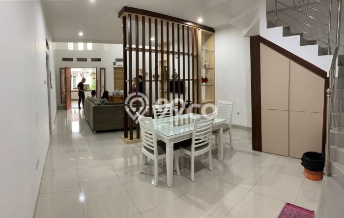 Disewakan Rumah Harga Terjangkau di Kota Baru Parahyangan Bandung dengan 3 Kamar Tidur Disewakan Rumah Harga Terjangkau di Kota Baru Parahyangan Bandung dengan 3 Kamar Tidur