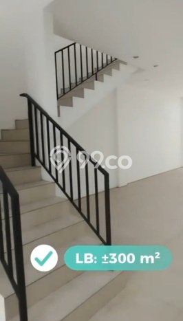 Ruko Disewakan di Jemursari, Luas 300m2m², Area Premium, Siap Operasi Ruko Disewakan di Jemursari, Luas 300m2m², Area Premium, Siap Operasi