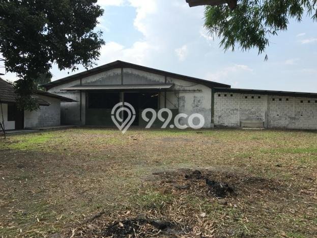 Gudang Lokasi Strategis Kawasan Manyar, Luas 1200m2m², Jalan Utama Gudang Lokasi Strategis Kawasan Manyar, Luas 1200m2m², Jalan Utama
