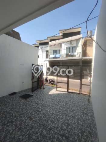 Kost Dijual di Semolowaru dengan 5 KT dan Luas 180m2 Kost Dijual di Semolowaru dengan 5 KT dan Luas 180m2