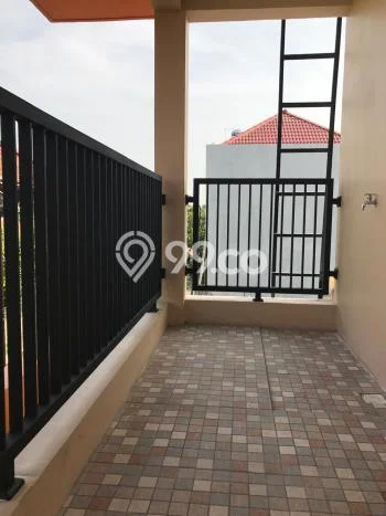 Cocok Untuk Investasi! For Sale Kost di Keputih 7 Kamar Cocok Untuk Investasi! For Sale Kost di Keputih 7 Kamar