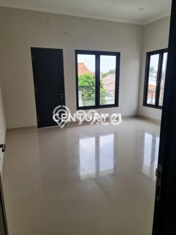 Dijual Hunian Mewah dengan Fasilitas Sekitar Komplit di Duren Sawit, Jakarta Timur Dijual Hunian Mewah dengan Fasilitas Sekitar Komplit di Duren Sawit, Jakarta Timur