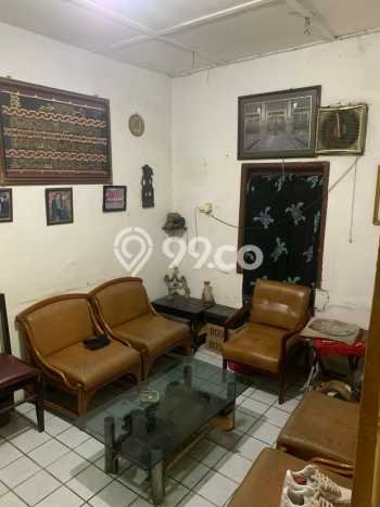 Dijual Rumah Strategis Bagus Punya 4 KT di Matraman Jakarta Timur SHM Dijual Rumah Strategis Bagus Punya 4 KT di Matraman Jakarta Timur SHM