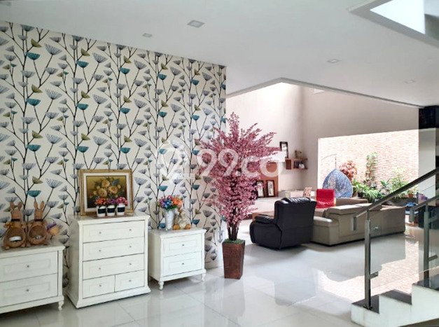 Rumah Elit LB 164m2 Siap Pakai Desain Elegan di BSD City, Tangerang Rumah Elit LB 164m2 Siap Pakai Desain Elegan di BSD City, Tangerang