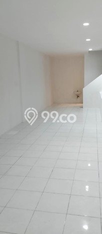 Unit Ruko disewakan di Pinang Tangerang dengan LT 70m2 / LB 210m2 Unit Ruko disewakan di Pinang Tangerang dengan LT 70m2 / LB 210m2