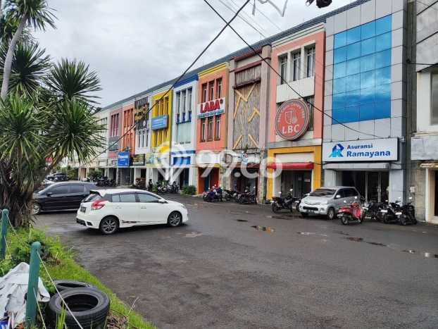 Ruko For Sale di Kawasan Serpong, Tangerang Selatan Harga Kompetitif Ruko For Sale di Kawasan Serpong, Tangerang Selatan Harga Kompetitif