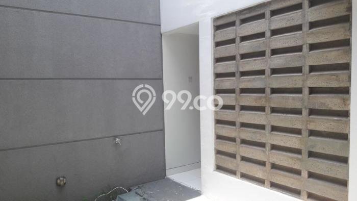 Dijual Rumah Luas Elegan Dengan View Eksklusif di Bintaro, Tangerang Selatan Dijual Rumah Luas Elegan Dengan View Eksklusif di Bintaro, Tangerang Selatan