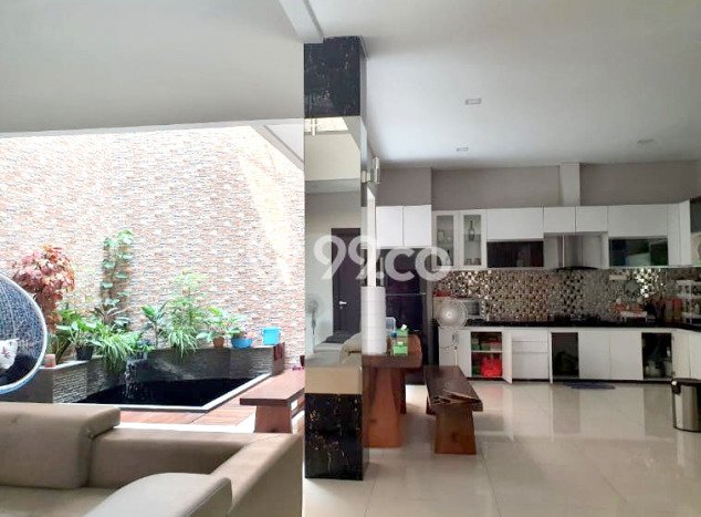 Rumah Elit LB 164m2 Siap Pakai Desain Elegan di BSD City, Tangerang Rumah Elit LB 164m2 Siap Pakai Desain Elegan di BSD City, Tangerang
