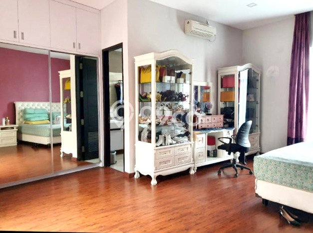 Rumah Elit LB 164m2 Siap Pakai Desain Elegan di BSD City, Tangerang Rumah Elit LB 164m2 Siap Pakai Desain Elegan di BSD City, Tangerang