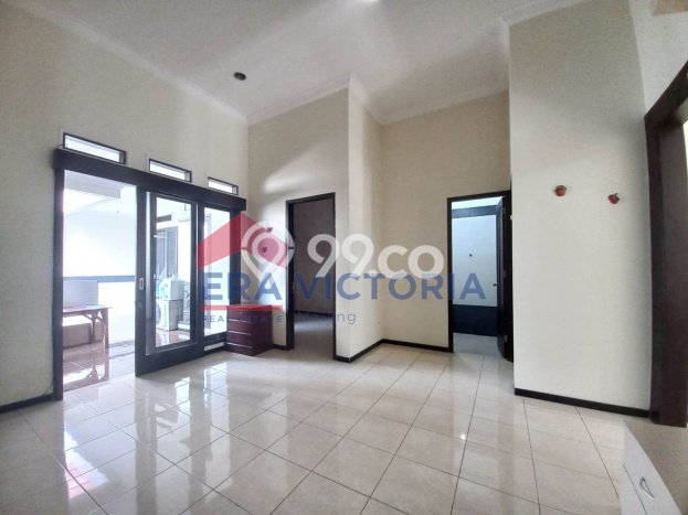 Hunian Cantik Modern Lb 100m2 di Lowokwaru, Malang Hunian Cantik Modern Lb 100m2 di Lowokwaru, Malang
