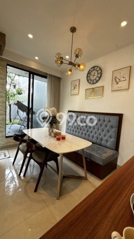 Hunian Mewah LB 160m2 Siap Huni Desain Elegan di Rempoa, Tangerang Selatan Hunian Mewah LB 160m2 Siap Huni Desain Elegan di Rempoa, Tangerang Selatan