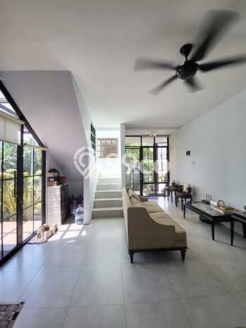 Jual Rumah Luas Elegan Dengan View Eksklusif di Sektor 9-Bintaro, Tangerang Selatan Jual Rumah Luas Elegan Dengan View Eksklusif di Sektor 9-Bintaro, Tangerang Selatan