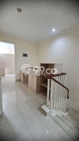 Lokasi strategis! Rumah siap pakai dikontrakkan di Pondok Aren LB 98m2 Lokasi strategis! Rumah siap pakai dikontrakkan di Pondok Aren LB 98m2