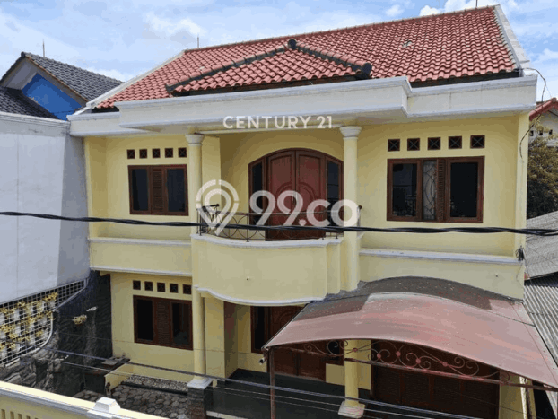 Rumah Mewah LB 250m2 Siap Huni Desain Elegan di Tanjung Barat, Jakarta Selatan Rumah Mewah LB 250m2 Siap Huni Desain Elegan di Tanjung Barat, Jakarta Selatan