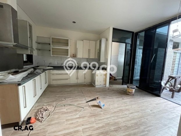 Ready to Use! Luxury House LT 788m2 Desain Elegan di Citra Grand Ready to Use! Luxury House LT 788m2 Desain Elegan di Citra Grand