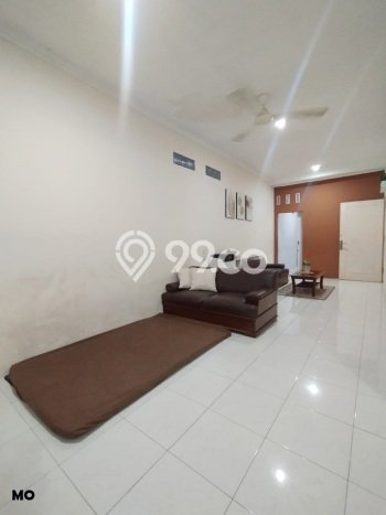 Rumah Luas Asri 2 KT Siap Pakai di Cibubur Jakarta Timur Rumah Luas Asri 2 KT Siap Pakai di Cibubur Jakarta Timur