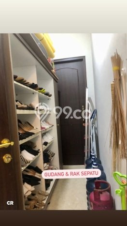 Rumah Elit Modern Tanpa Renovasi di Cibubur Jakarta Timur Rumah Elit Modern Tanpa Renovasi di Cibubur Jakarta Timur