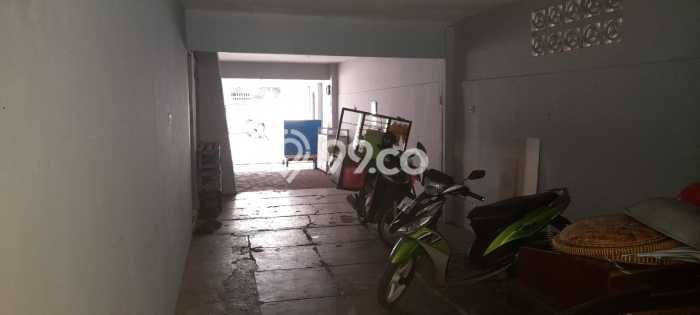 Rumah Elit Akses Strategis di Tangerang Selatan Unfurnished Rumah Elit Akses Strategis di Tangerang Selatan Unfurnished