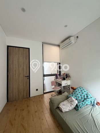 Dijual Hunian Rumah Terawat 3 Kamar di Graha Raya, Tangerang Selatan Dijual Hunian Rumah Terawat 3 Kamar di Graha Raya, Tangerang Selatan