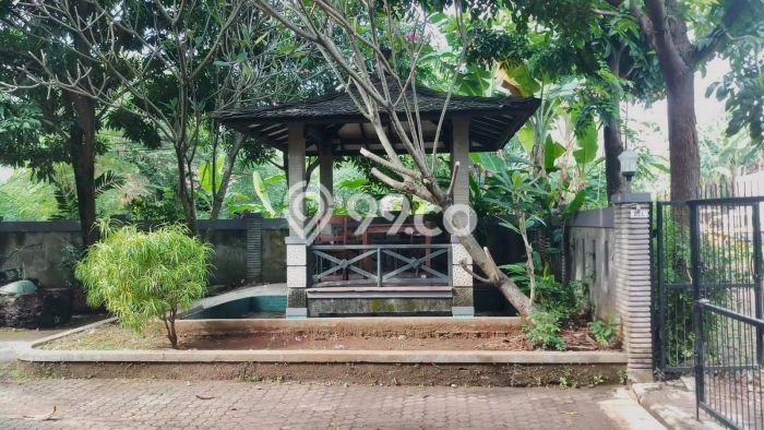 Siap Huni Rumah Mewah 5 Kamar di Pesanggrahan Dekat ke Mana Pun Siap Huni Rumah Mewah 5 Kamar di Pesanggrahan Dekat ke Mana Pun