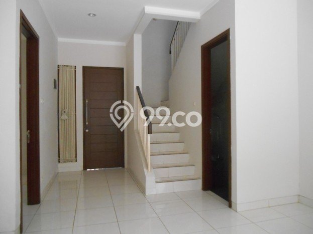 Ready to Use! Luxury House LT 120m2 Desain Elegan di Sektor 9-Bintaro Ready to Use! Luxury House LT 120m2 Desain Elegan di Sektor 9-Bintaro