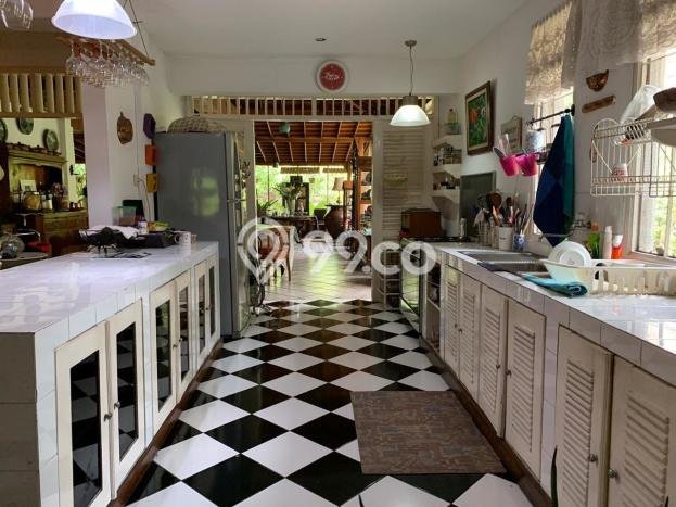 Rumah Mewah Siap Huni LT 1580m2 di Jagakarsa, Jakarta Selatan Rumah Mewah Siap Huni LT 1580m2 di Jagakarsa, Jakarta Selatan