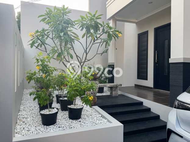 Dijual Rumah Mewah Elegan Dengan View Eksklusif di Cipinang, Jakarta Timur Dijual Rumah Mewah Elegan Dengan View Eksklusif di Cipinang, Jakarta Timur
