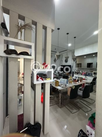 Rumah Luxury Modern Tanpa Renovasi di Sunter Jakarta Utara Rumah Luxury Modern Tanpa Renovasi di Sunter Jakarta Utara
