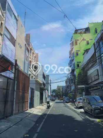 Dijual Ruko di Gambir Jakarta Pusat LT 246m2 / LB 800m2 Dijual Ruko di Gambir Jakarta Pusat LT 246m2 / LB 800m2