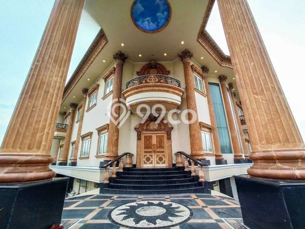 Hunian Eksklusif Dijual LT 778m2 di Kebon Jeruk, Jakarta Barat Hunian Eksklusif Dijual LT 778m2 di Kebon Jeruk, Jakarta Barat
