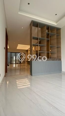 Hunian Mewah Siap Huni LT 200m2 di Kelapa Gading, Jakarta Utara Hunian Mewah Siap Huni LT 200m2 di Kelapa Gading, Jakarta Utara