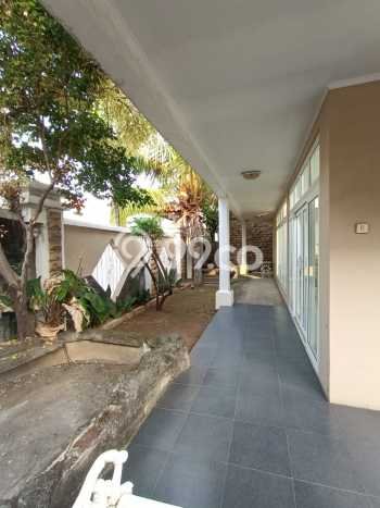 Dijual Rumah Premium dengan Fasilitas Sekitar Lengkap di Pulo Gadung, Jakarta Timur Dijual Rumah Premium dengan Fasilitas Sekitar Lengkap di Pulo Gadung, Jakarta Timur