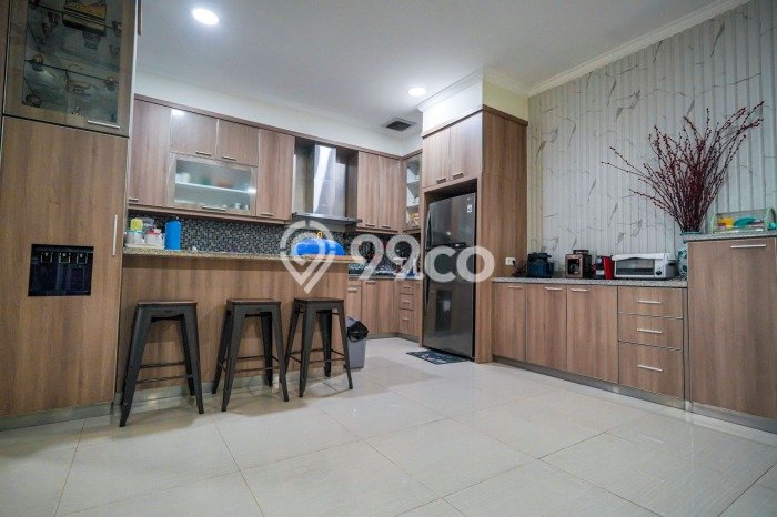 Hunian Eksklusif Siap Huni LT 136m2 di Kelapa Gading, Jakarta Utara Hunian Eksklusif Siap Huni LT 136m2 di Kelapa Gading, Jakarta Utara