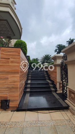 Dijual Rumah Premium dengan Fasilitas Sekitar Lengkap di Kelapa Gading, Jakarta Utara Dijual Rumah Premium dengan Fasilitas Sekitar Lengkap di Kelapa Gading, Jakarta Utara