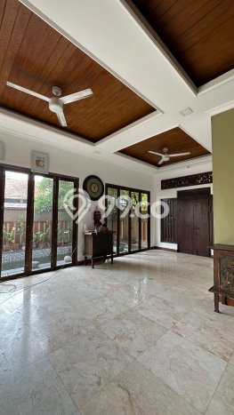 Rumah Elit Modern Tanpa Renovasi di Kayu Putih Jakarta Timur Rumah Elit Modern Tanpa Renovasi di Kayu Putih Jakarta Timur