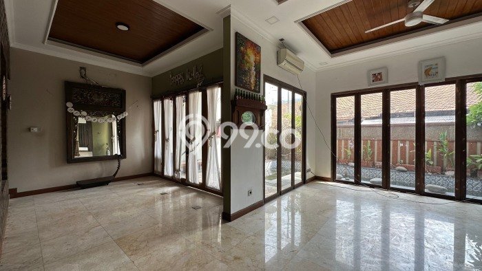 Rumah Elit Modern Tanpa Renovasi di Kayu Putih Jakarta Timur Rumah Elit Modern Tanpa Renovasi di Kayu Putih Jakarta Timur