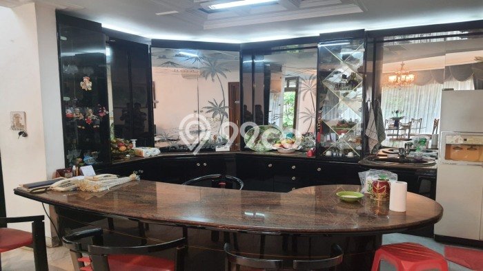 Hunian Mewah Dijual LT 1117m2 di Kelapa Gading, Jakarta Utara Hunian Mewah Dijual LT 1117m2 di Kelapa Gading, Jakarta Utara