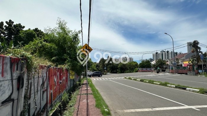 Lahan Dijual Lokasi Kelapa Gading, Jakarta Utara dengan Luas Tanah 1243m2 dan Status - Lahan Dijual Lokasi Kelapa Gading, Jakarta Utara dengan Luas Tanah 1243m2 dan Status -