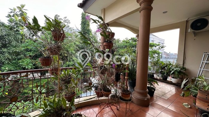 Siap Huni Rumah Mewah 5 Kamar di Kelapa Gading Dekat ke Mana Pun Siap Huni Rumah Mewah 5 Kamar di Kelapa Gading Dekat ke Mana Pun