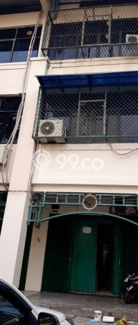 Ruko Dijual di Jakarta Pusat LT 68m2 & LB 205m2 Lokasi Terbaik! Ruko Dijual di Jakarta Pusat LT 68m2 & LB 205m2 Lokasi Terbaik!