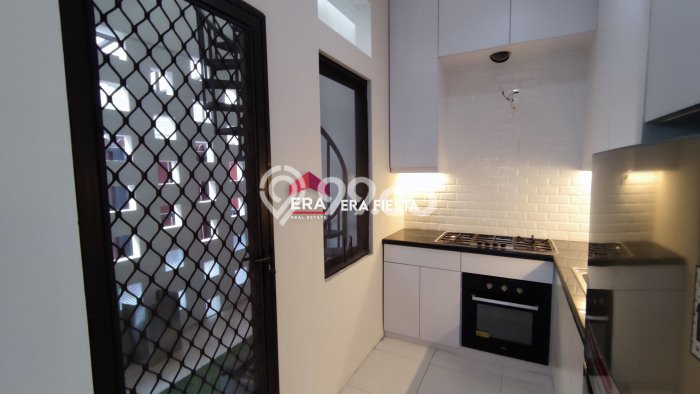Hunian Elit LB 142m2 Siap Huni Desain Elegan di Sektor 9-Bintaro, Tangerang Selatan Hunian Elit LB 142m2 Siap Huni Desain Elegan di Sektor 9-Bintaro, Tangerang Selatan