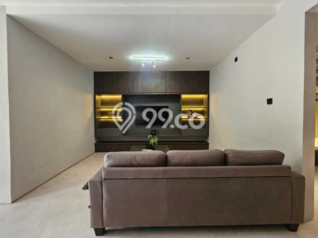 Ready to Use! Luxury House LT 160m2 Desain Modern di Alam Sutera Ready to Use! Luxury House LT 160m2 Desain Modern di Alam Sutera