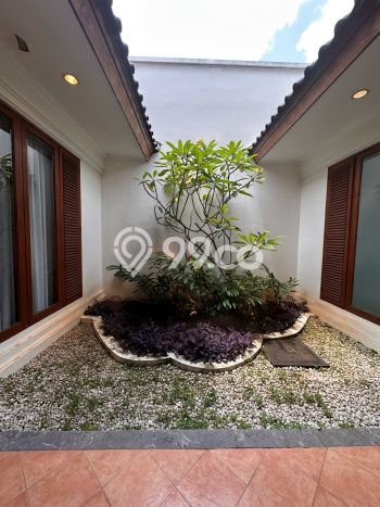 Vila di Pasar Minggu, Luas 1230m2m², Dekat ke berbagai fasilitas umum Vila di Pasar Minggu, Luas 1230m2m², Dekat ke berbagai fasilitas umum