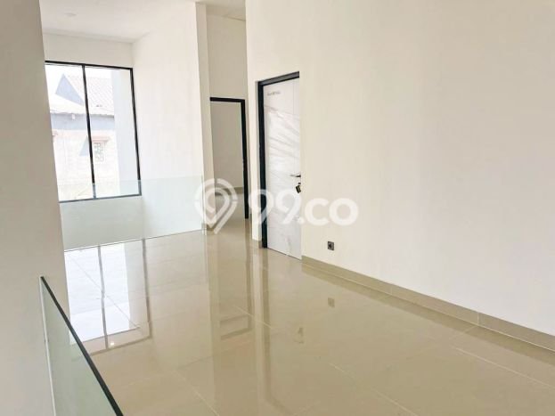 Jual Cepat Rumah LT 208m² / LB 208m² di Kawasan Komersial Kalideres, Jakarta Barat Jual Cepat Rumah LT 208m² / LB 208m² di Kawasan Komersial Kalideres, Jakarta Barat