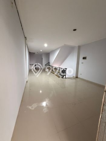 Ruko Paling Dicari LB 67m2 Dijual di Cengkareng Ruko Paling Dicari LB 67m2 Dijual di Cengkareng