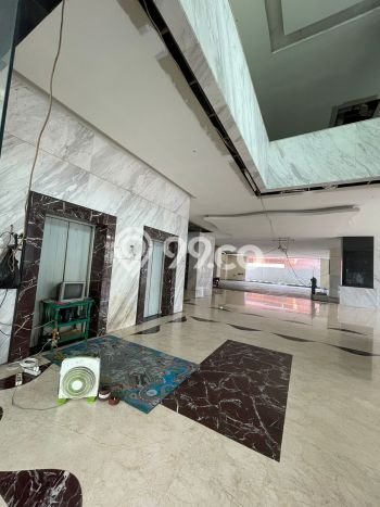 Kantor Usaha Dijual di Mampang Prapatan Jakarta Selatan LT 1647m2 & LB 9050m2 Kantor Usaha Dijual di Mampang Prapatan Jakarta Selatan LT 1647m2 & LB 9050m2