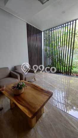 Siap Huni Hunian Elit 4 Kamar di Kebon Jeruk Dekat ke Mana Saja Siap Huni Hunian Elit 4 Kamar di Kebon Jeruk Dekat ke Mana Saja