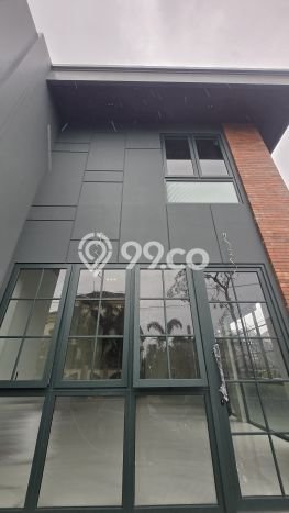 Ruko For Rent Kawasan , Luas 55m2m², Lingkungan Komersial Ruko For Rent Kawasan , Luas 55m2m², Lingkungan Komersial