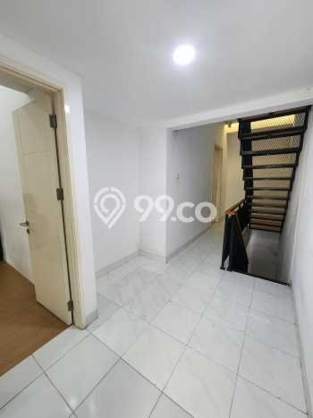 Jarang Ada! Rumah Sewa 3 Kamar Bagus Siap Huni BSD City Jarang Ada! Rumah Sewa 3 Kamar Bagus Siap Huni BSD City